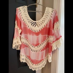 Women’s pink and cream top size medium